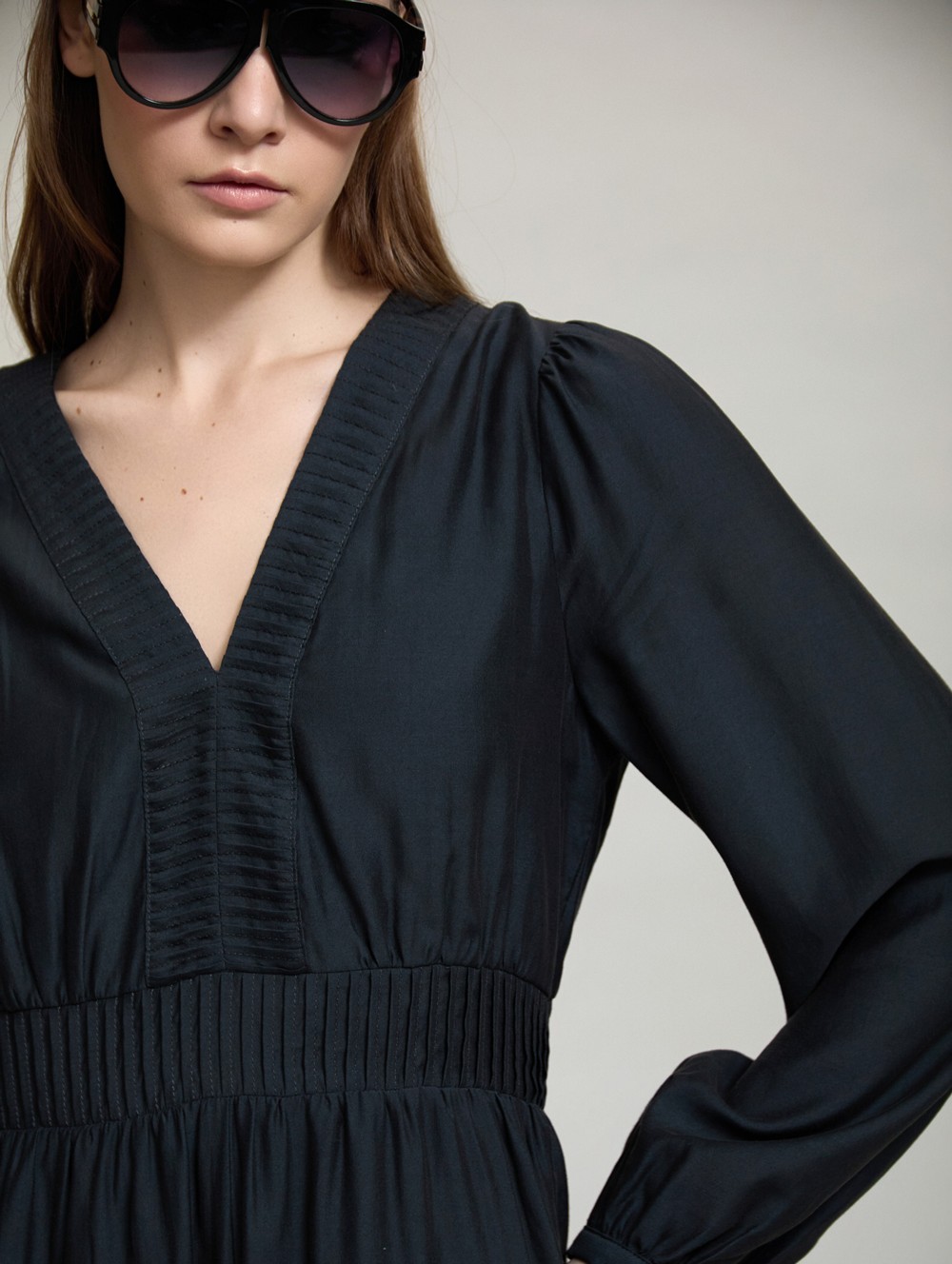 Midi dress plaid detail