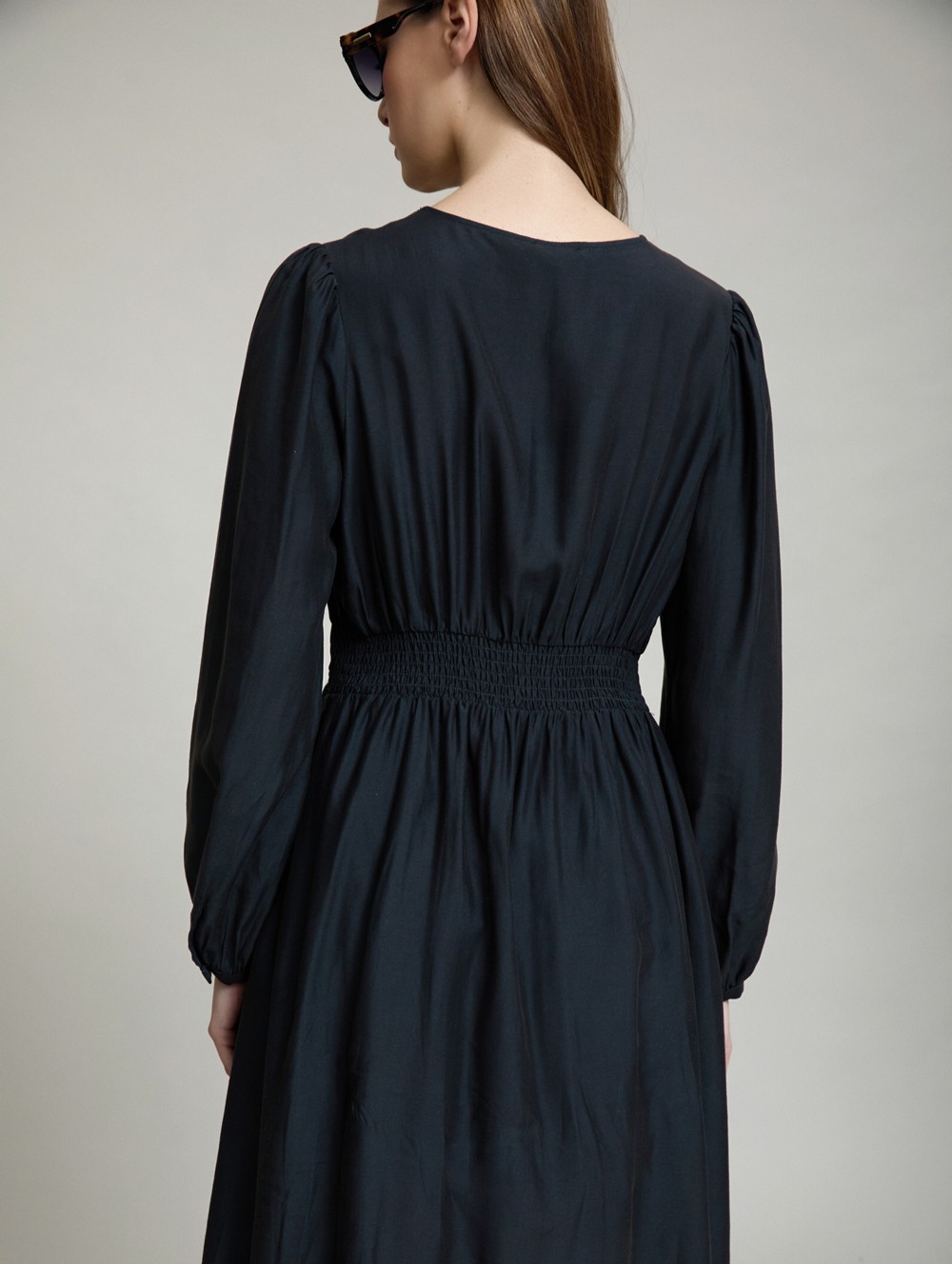 Midi dress plaid detail