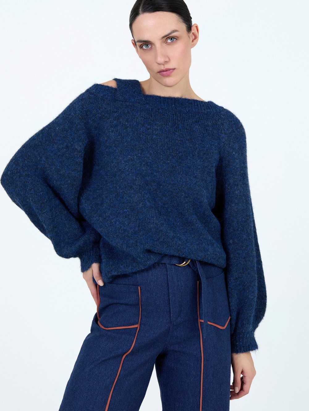 Jersey escote asimétrico