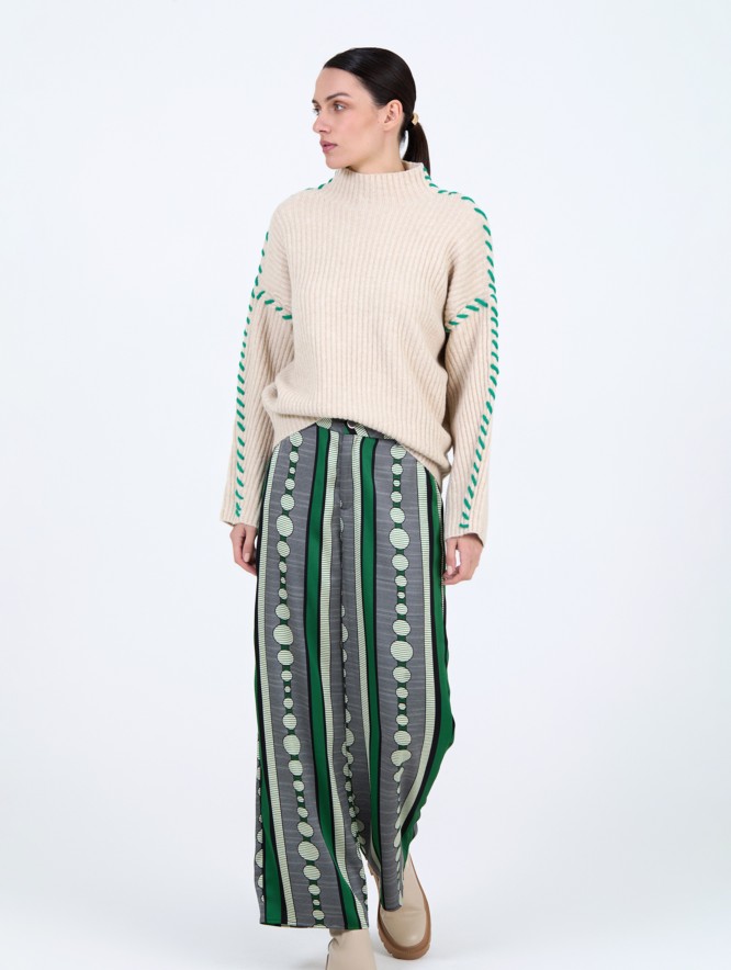 Jersey bordado contraste