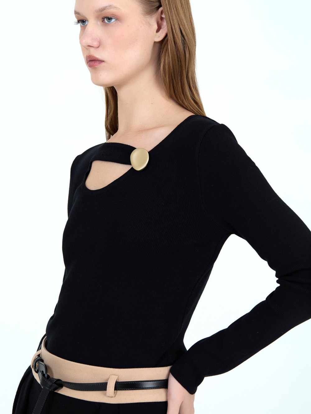 Buttoned neckline sweater 1