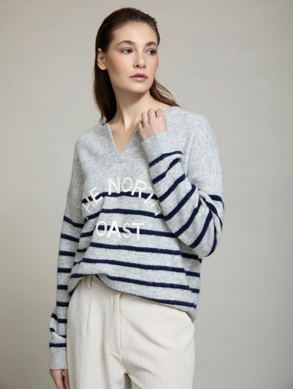 The North Coast' embroidered sweater