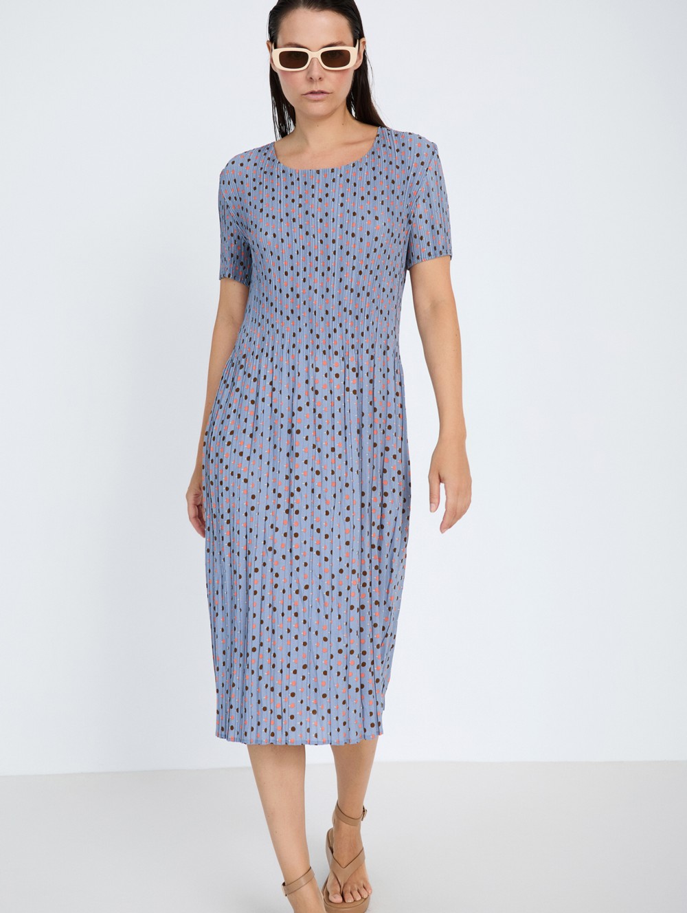 Tiny dot non-iron dress