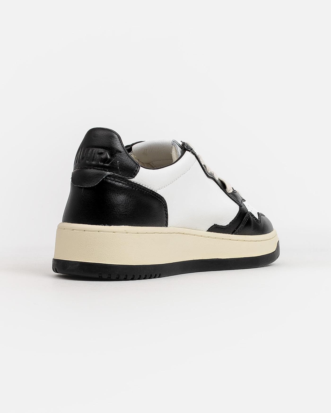 autry-zapatillas-aulm-wb01-sneakers-black-white-negras-2