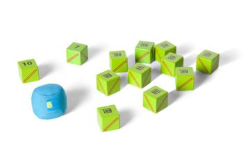 jogo de lógica, a velocidade do jogo, reflexos do jogo, jogar crianças brincando brinquedo ao ar livre, interior e exterior, desenvolver blocos lógicos Buiten esporte, quadras de esporte jogo, jardim, jogos rapidamente