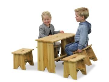 Mesa y sillas infantil para exterior 