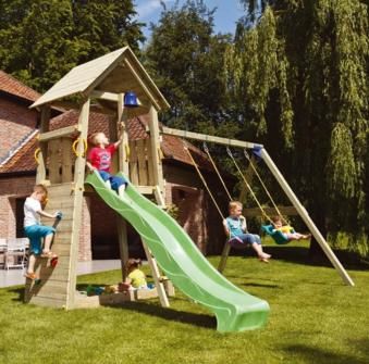 Parc infantil Belvedere amb tobogan i gronxadors