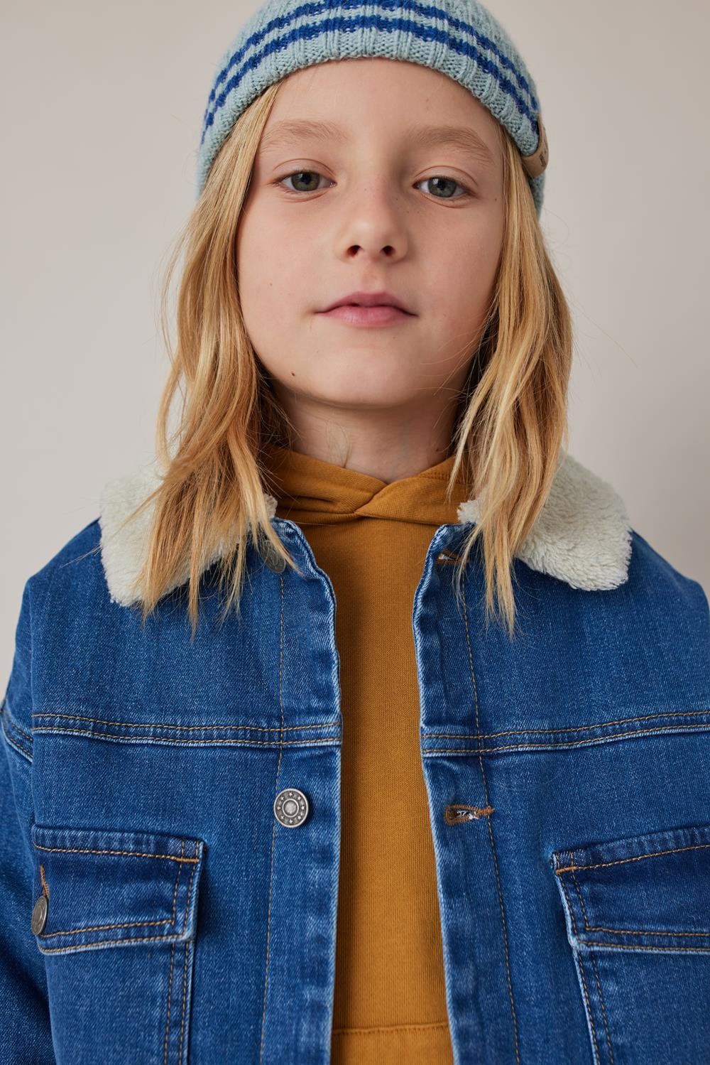 CAZADORA DENIM FORRADA BORREGUITO 2