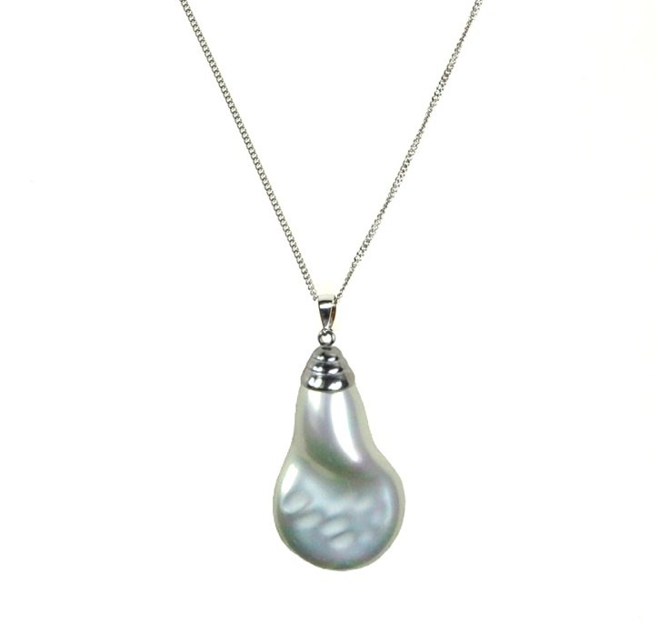 Teardrop shaped pearl pendant