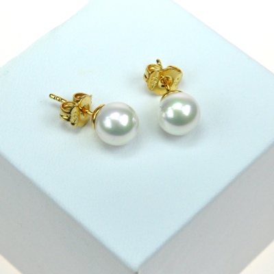 Klassische Perlenohrstecker mit 8 mm Perlen. Wählen Sie die Farbe!