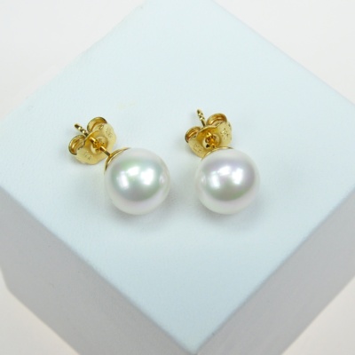 Klassische Perlenohrstecker mit 10 mm Perlen. Wählen Sie die Farbe!