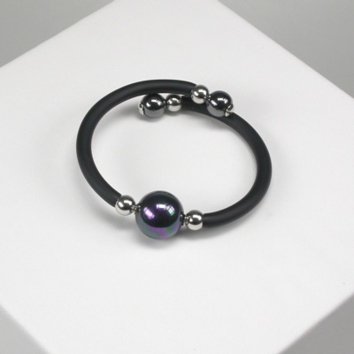 Rubber Bracelet with black pearl 1