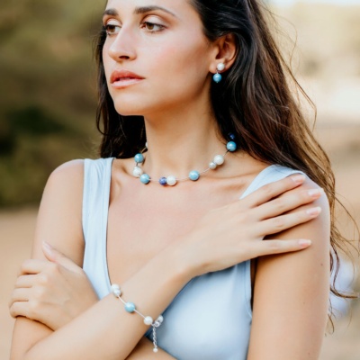 Armband mit Perlen und Lapislazuli 2