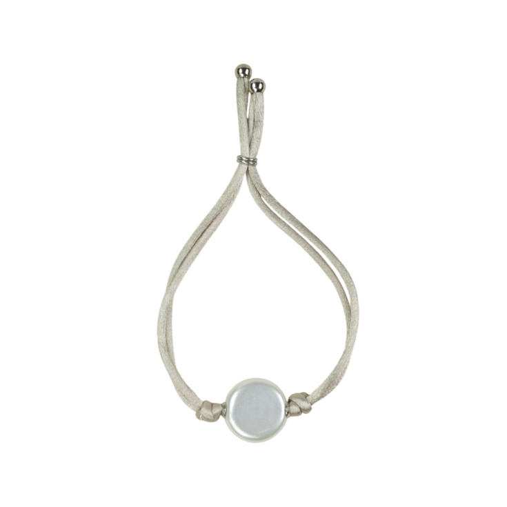 Kordelarmband mit weißer Perle