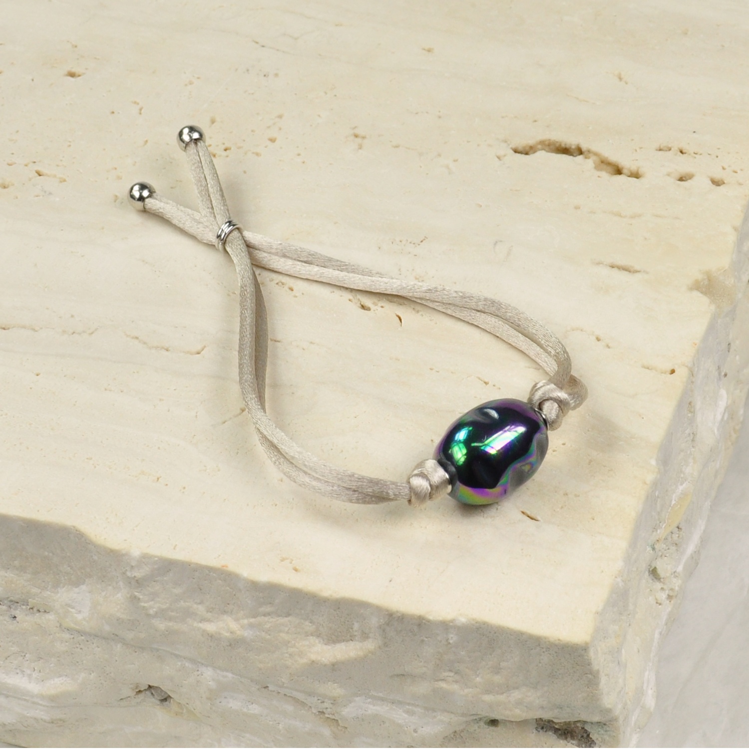Kordelarmband mit Barockperle 1