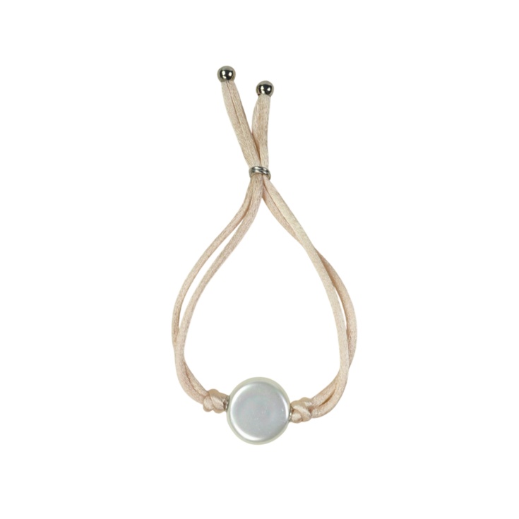 Kordelarmband mit weißer Perle