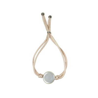 Kordelarmband mit weißer Perle