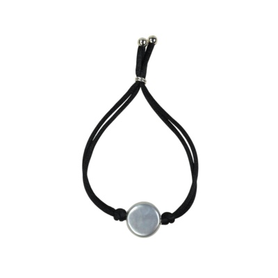 Kordelarmband mit weißer Perle