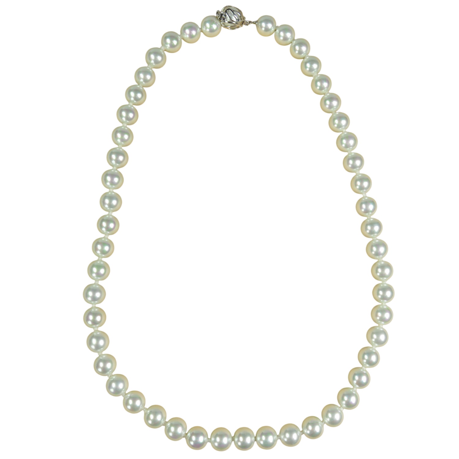 Classic pearl necklace