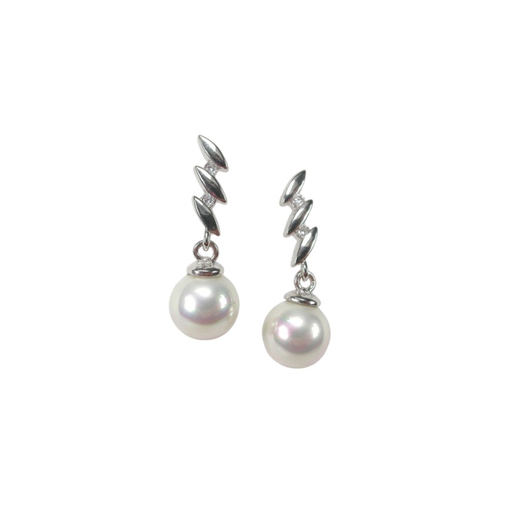 Pendientes de plata de ley con perlas de 8 mm. Y Circonitas