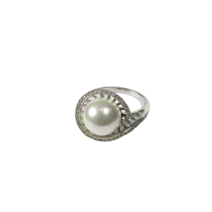Silver Pearl ring