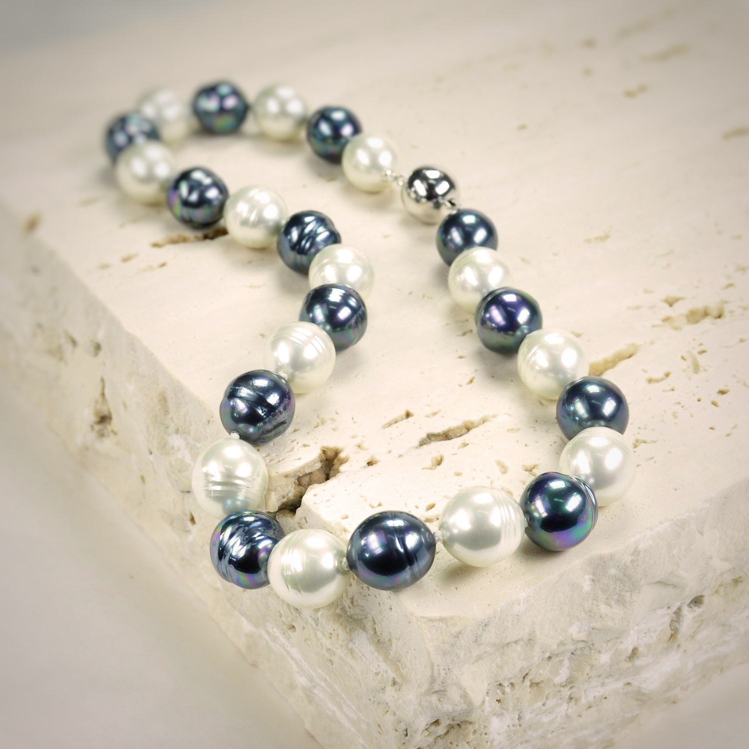 Klassische Perlenkette mit Barockperlen 1
