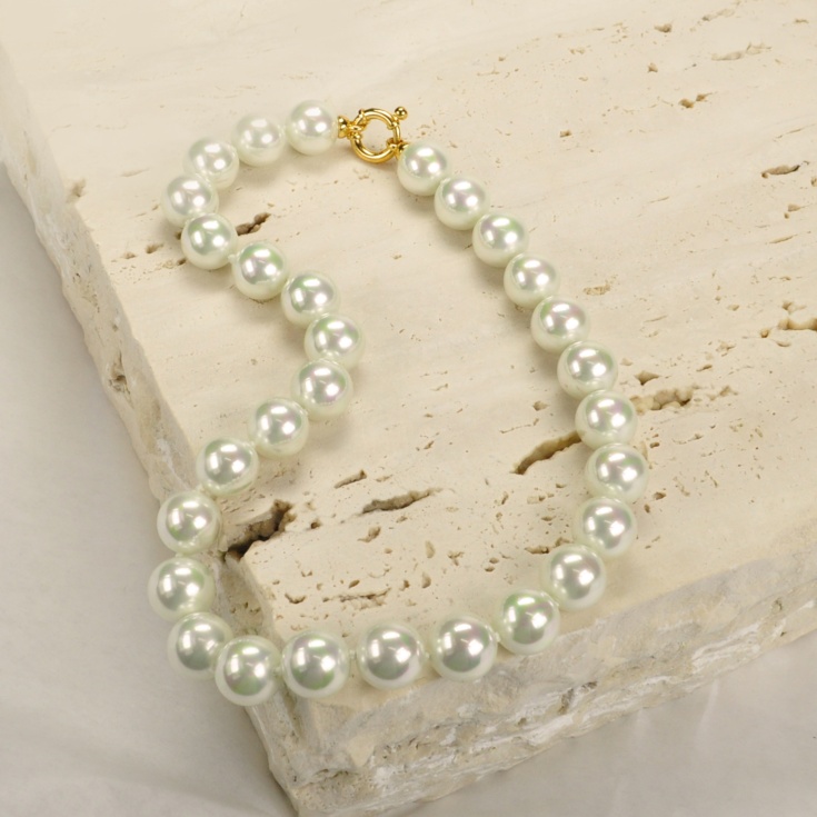 Classic 14 mm. pearls necklace