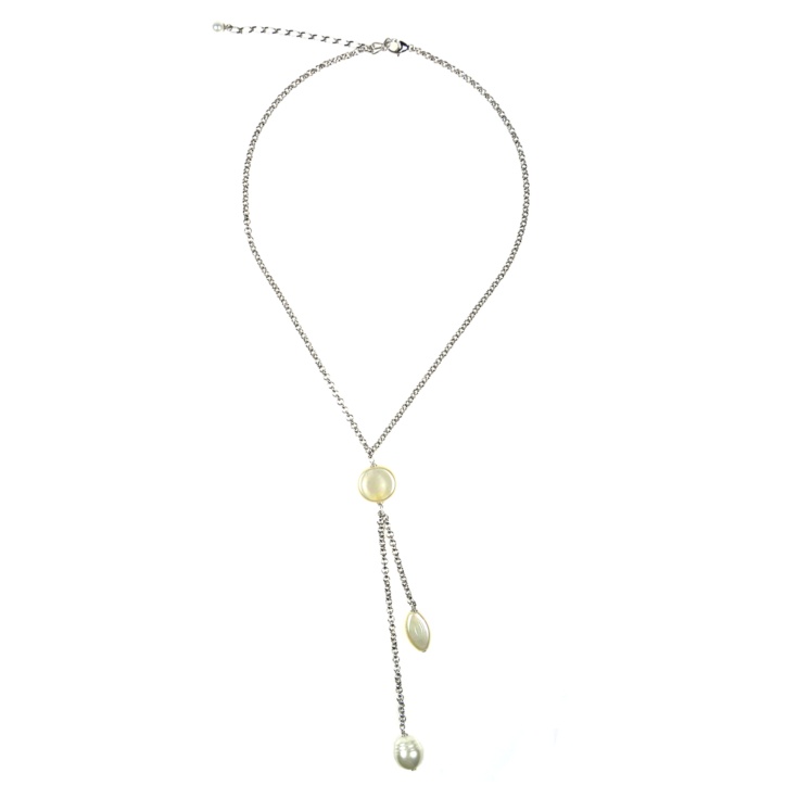 Pear lnecklace with pearls in defferent shapes