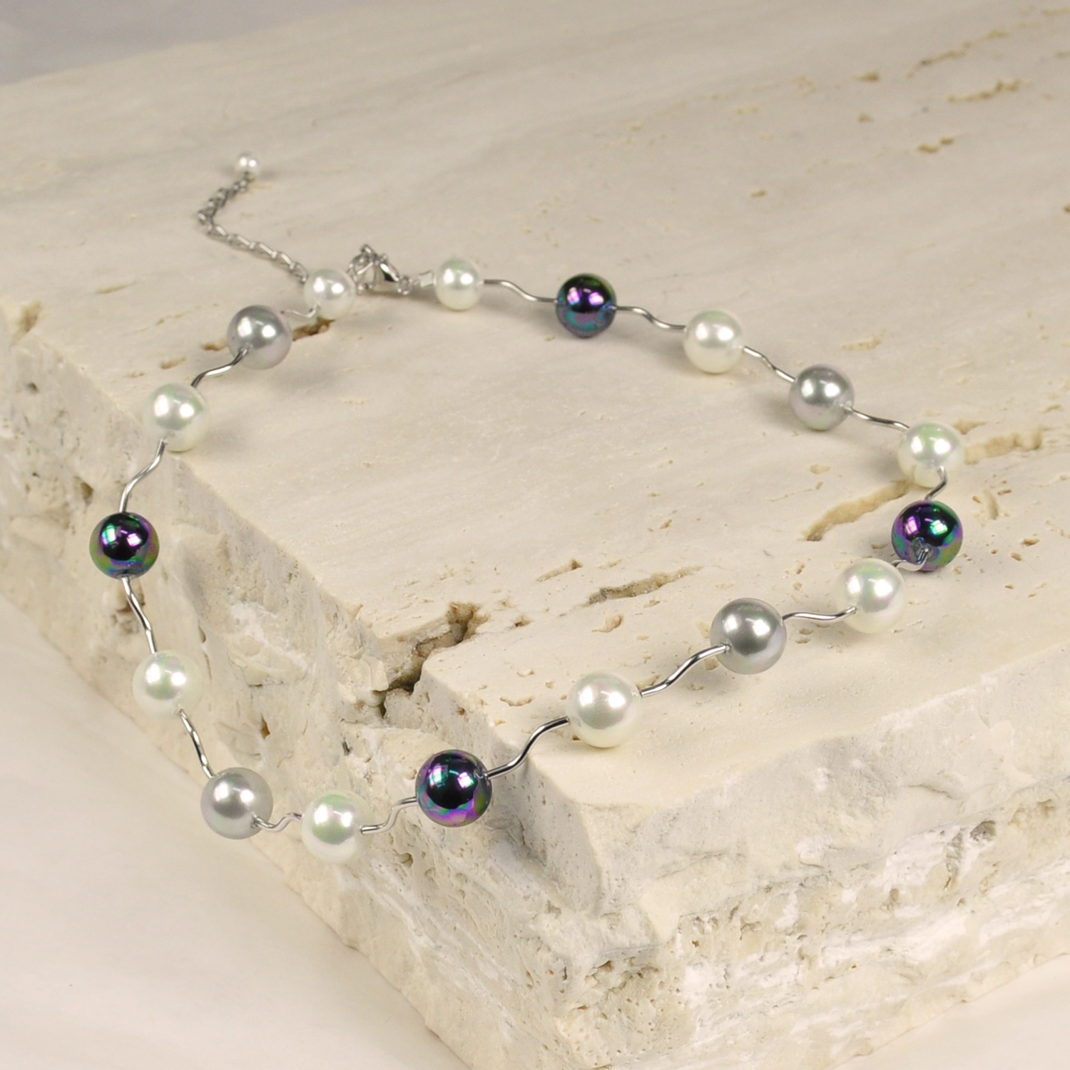 Silver necklace with pearls 3