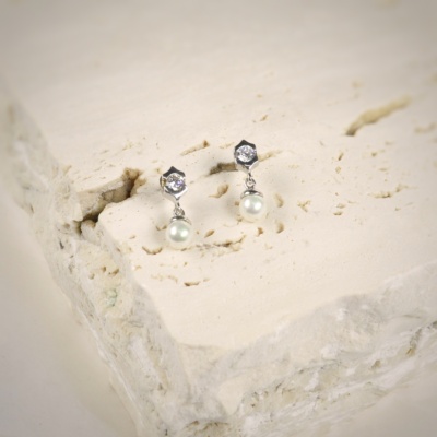 Sterling Silver earrings with 6mm. white Pearls and zirconia 2