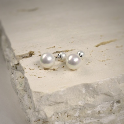 Silver Pearl Earrings 1