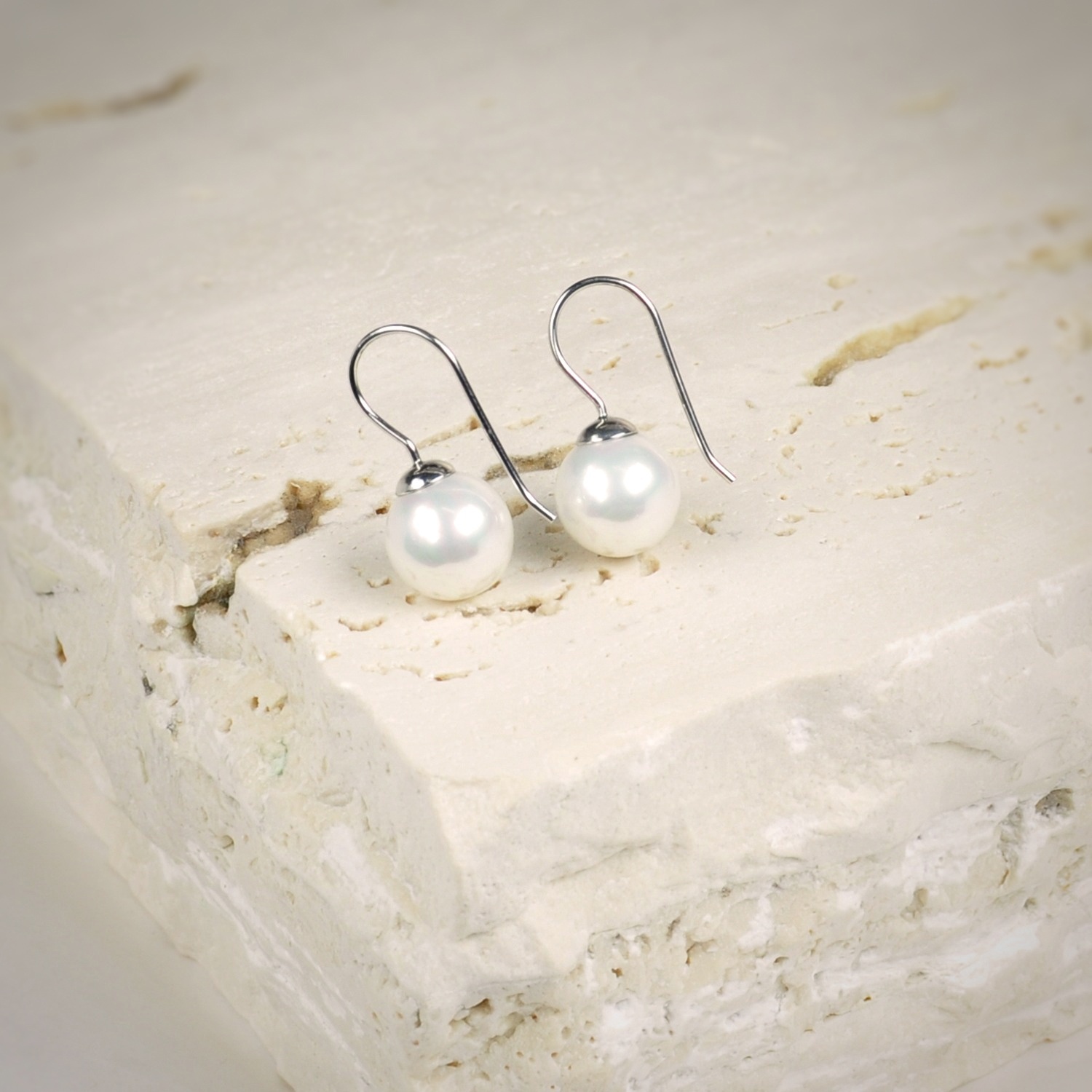 Sterling Silver Earrings with white Pearls 2