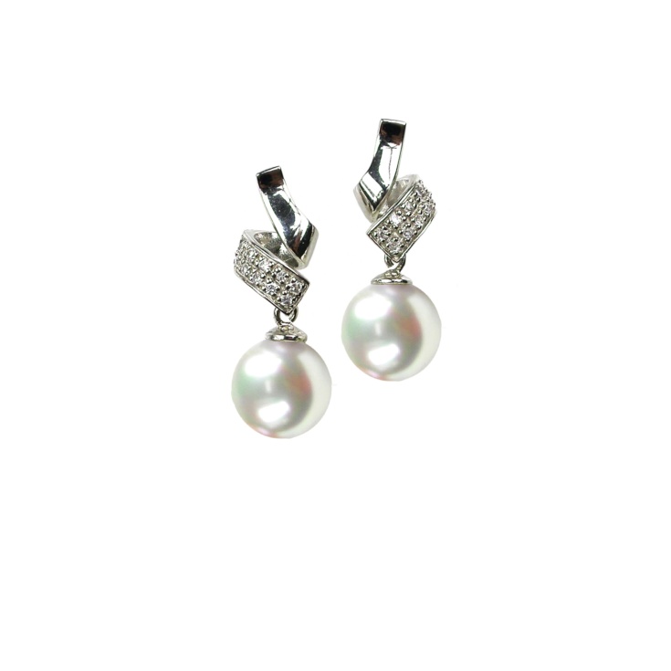 Sterling Silver Earrings with White Pearls and Zircons.