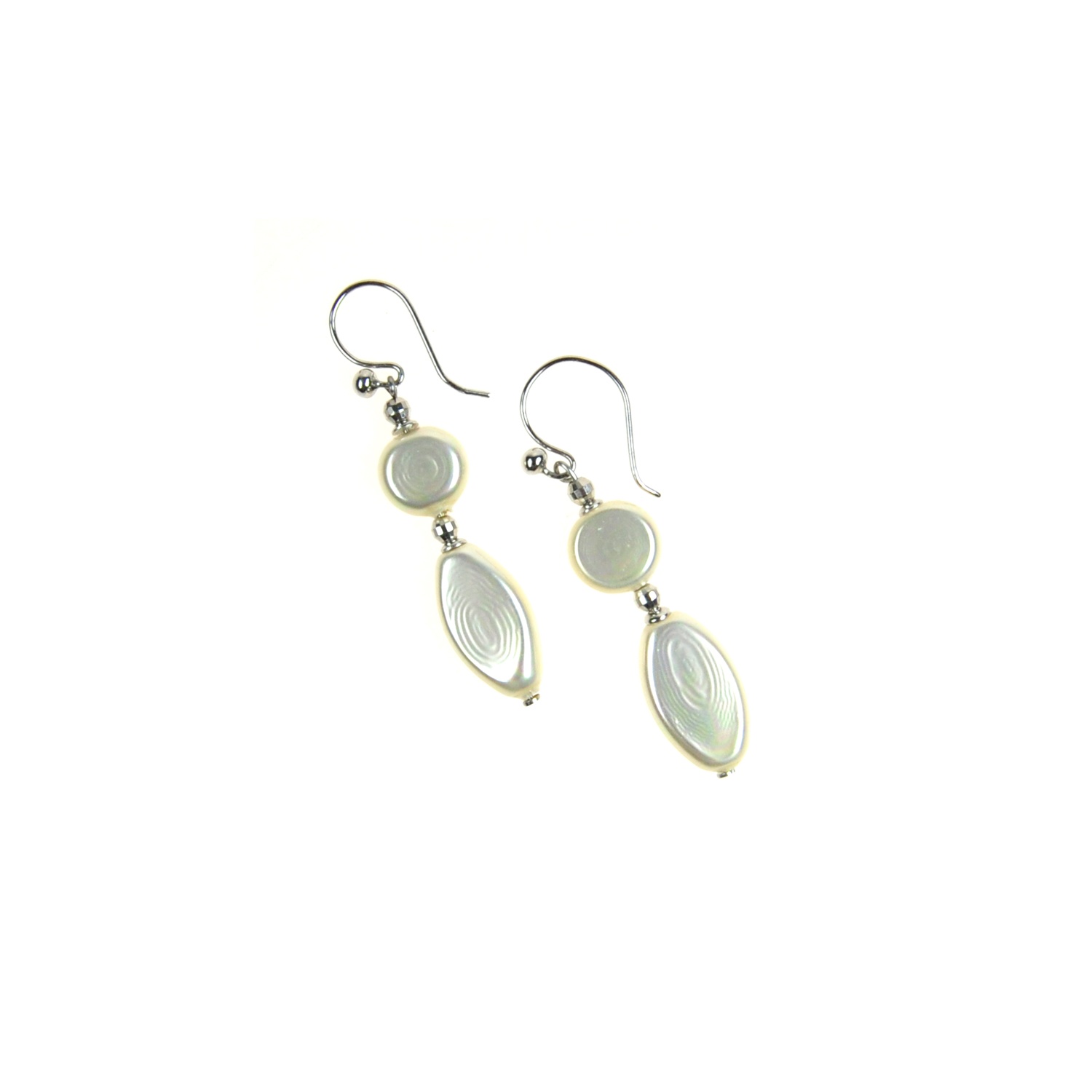 Silver earrings with oval pearls