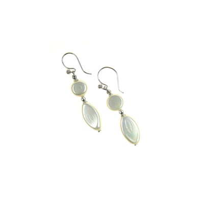 Silver earrings with oval pearls