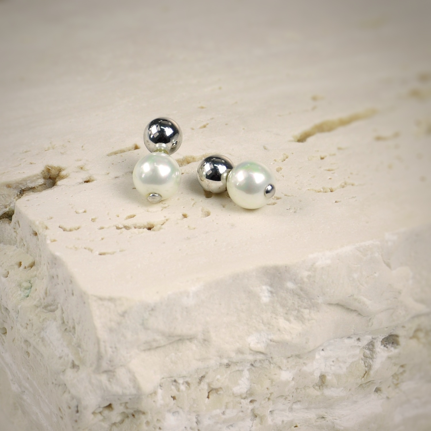 Earrings in Sterling Silver with lovely 10 mm. White Pearls 1
