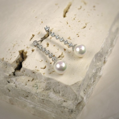 Silberohrringen mit Perlen 1
