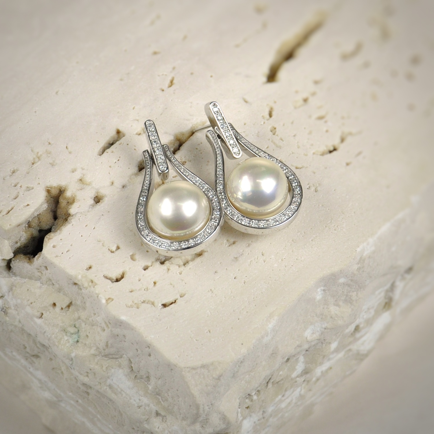 Silver Pearls Earrings 1