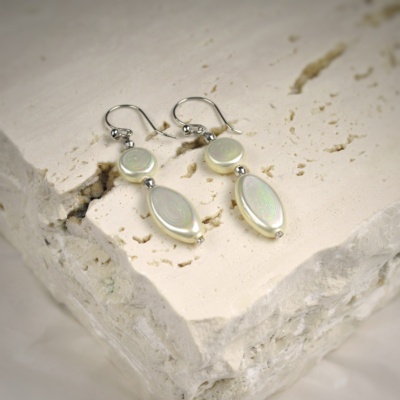 Silver earrings with oval pearls 1