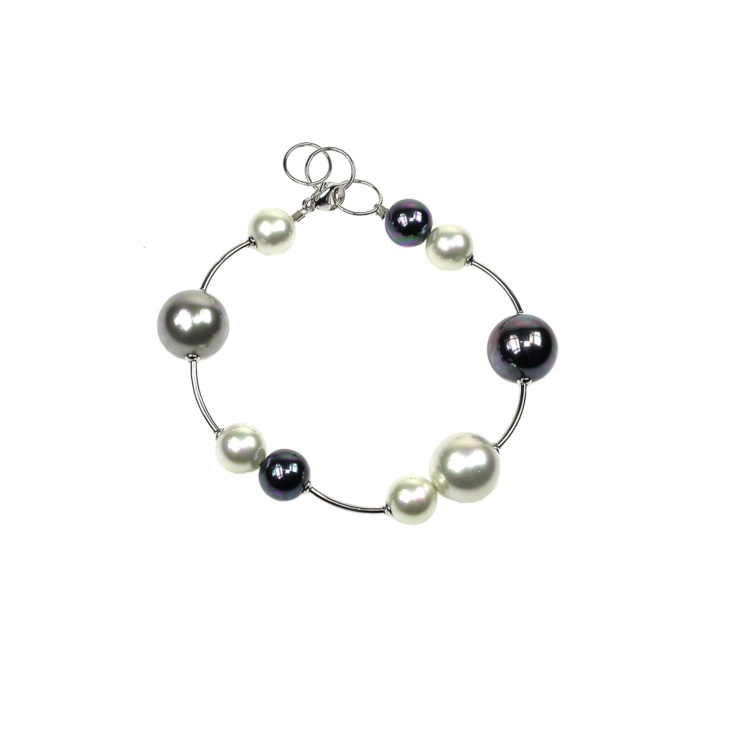 Bracelet with White, Grey and Black pearls