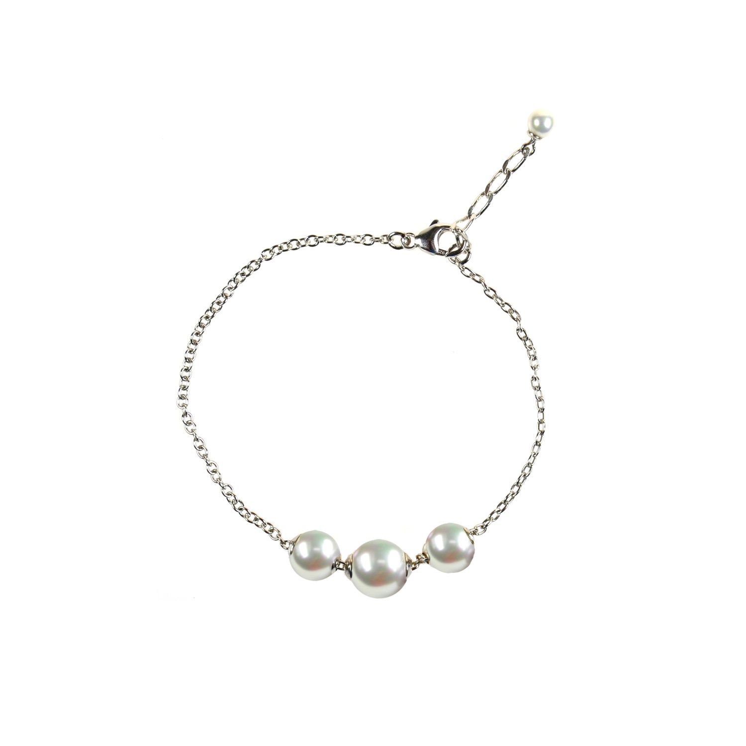 Silver bracelet with white pearls