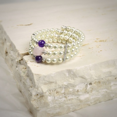 Pearl bracelet with Amethyst and Rose Quartz 1