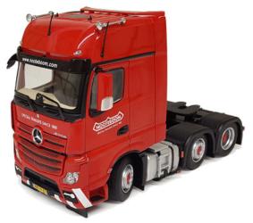 MARGE MODELS 1:32 Camion MERCEDES-BENZ ACTROS GIGASPACE ROJO NOOTEBOOM 6X2