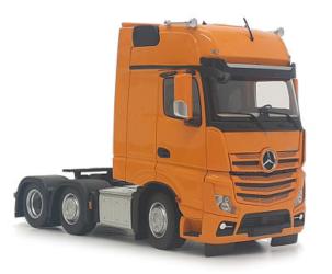 MARGE MODELS 1:32 Camion MERCEDES BENZ ACTROS GIGASPACE 6X2 AMARILLO 
