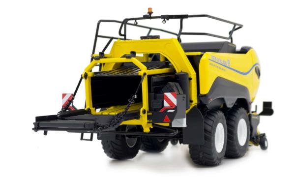 MARGE MODELS 1:32 Empacadora NEW HOLLAND 1290 HD - Ítem2