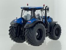 MARGE MODELS 1:32 Tractor NEW HOLLAND T7.340 AZUL CON LLANTAS NEGRAS EDICION LIMITADA 250 UNIDADES - Ítem1