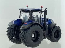 MARGE MODELS 1:32 Tractor NEW HOLLAND T7.340 BLUE POWER CON LLANTA NEGRA EDICION LIMITADA 250 UNIDADES - Ítem1