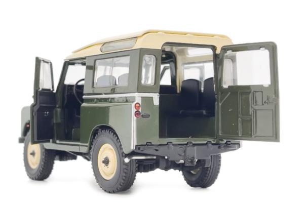 MARGE MODELS 1:32 Todoterreno LAND ROVER SERIES 3 88 SAFARI TECHO VERDE BRONCE OSCURO - Ítem1