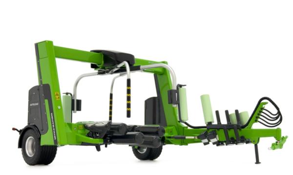 MARGE MODELS 1:32 Encintadora DE PACAS CUADRADAS DEUTZ-FAHR WRAPMASTER 4044 - Ítem1