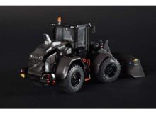 AT COLLECTIONS 1:32 Pala Cargadora VOLVO L60H EDICION NEGRA SERIE LIMITADA - Ítem2